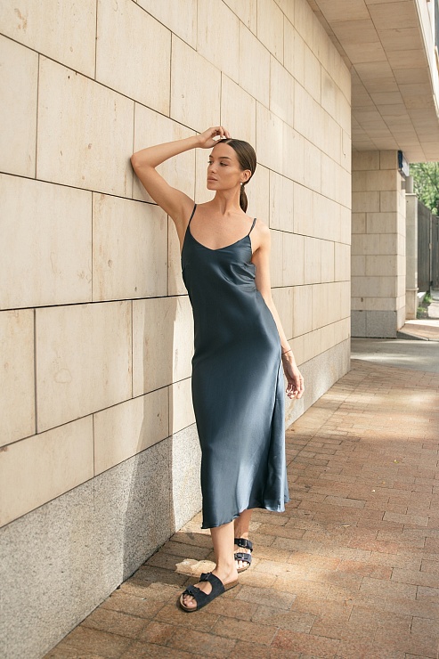 Шелковое платье комбинация   